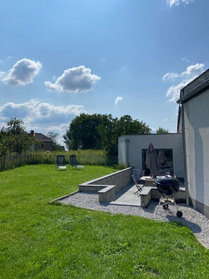 Gite De La Chapelle Samart Exteriör bild